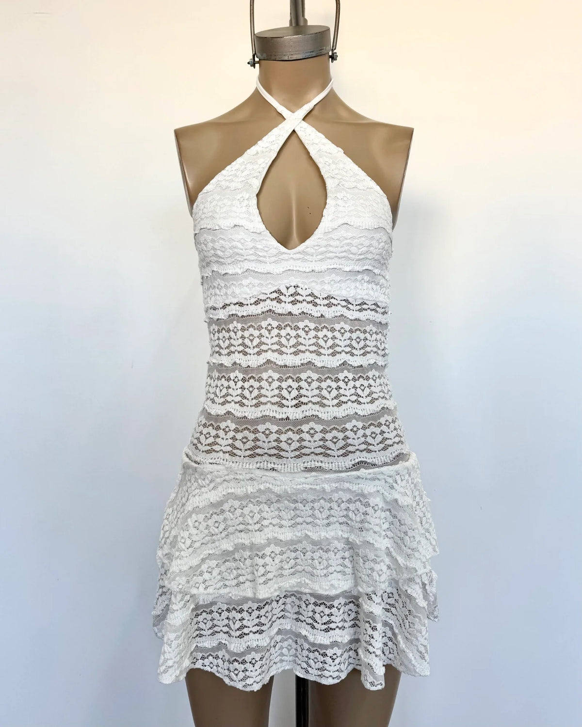 Vestido-encaje missha pechera halter tira-para atar cuello cruzado con short interno
