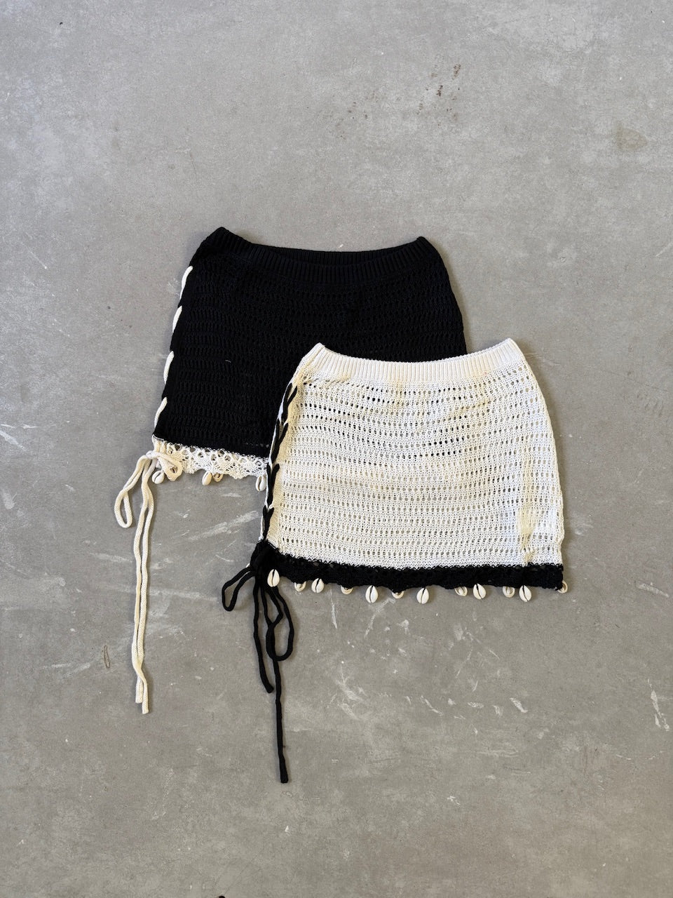 Falda crochette con puntilla y tiras