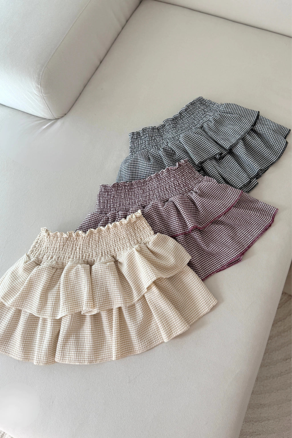 Falda vichy con volados y cintura fruncida  kendall