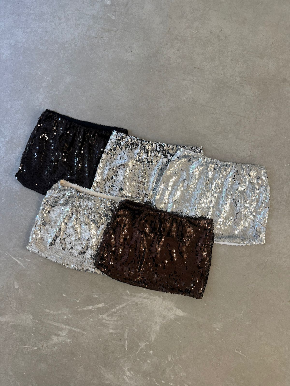 Mini falda tiro bajo lentejuela