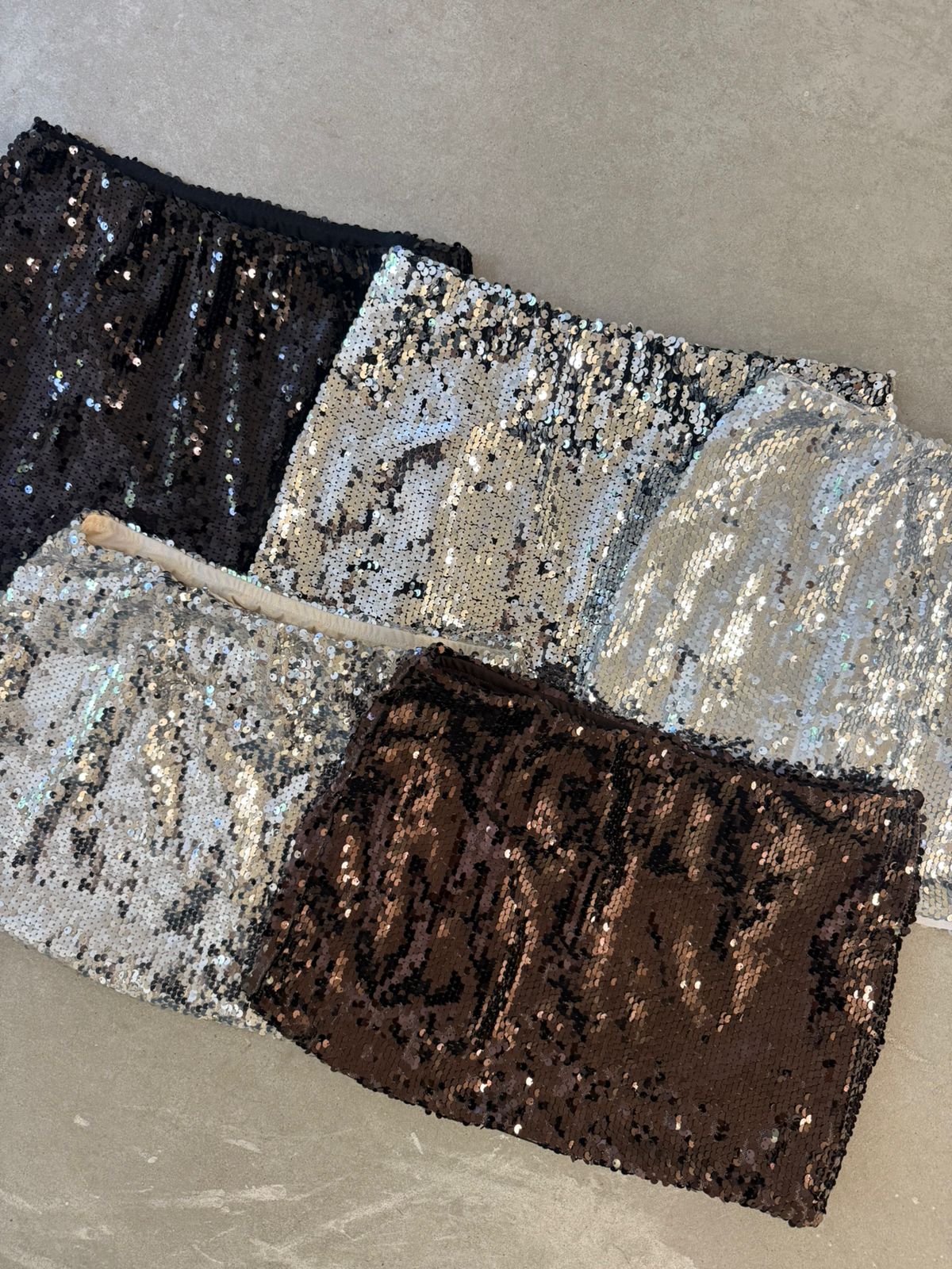 Mini falda tiro bajo lentejuela