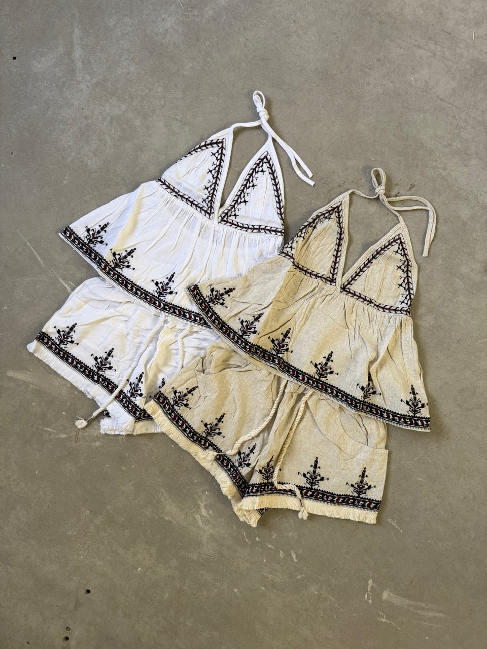 Short bordado tradicional con elastico en la cintura