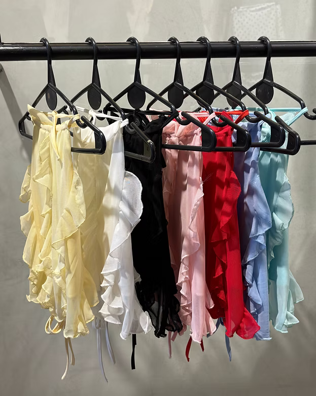 Top microtul con volado sandi