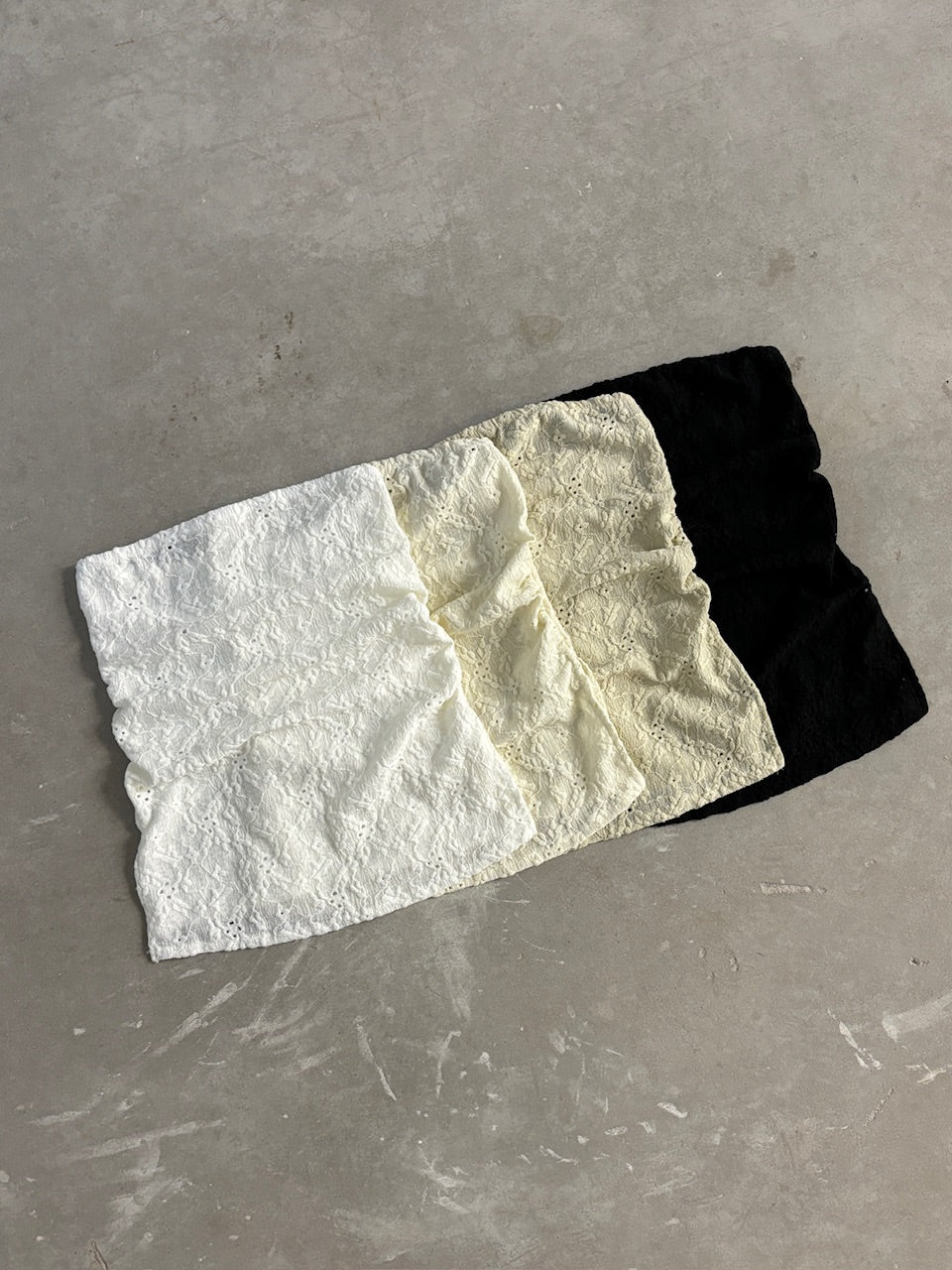 Top strapless broderie de punto