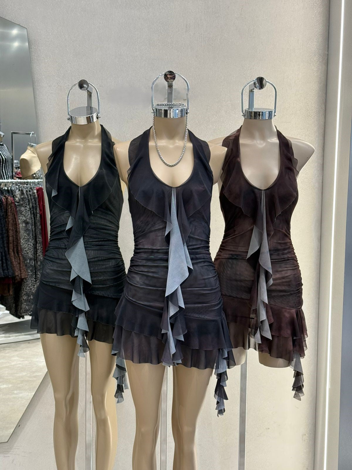 Vestido halter nube volados frunces microtul